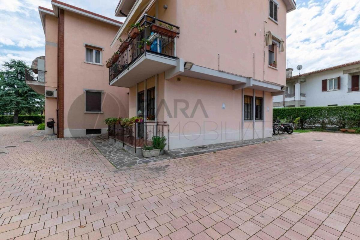 Sirmione, Appartamento Colombare Экстерьер фото